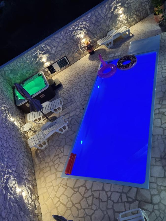 Apartments Adriana Bilice Dış mekan fotoğraf