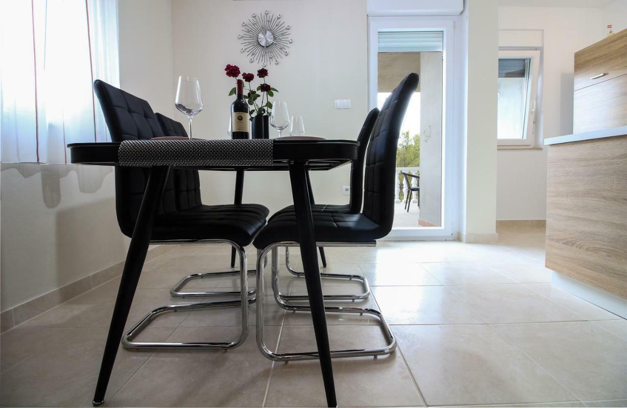 Apartments Adriana Bilice Dış mekan fotoğraf